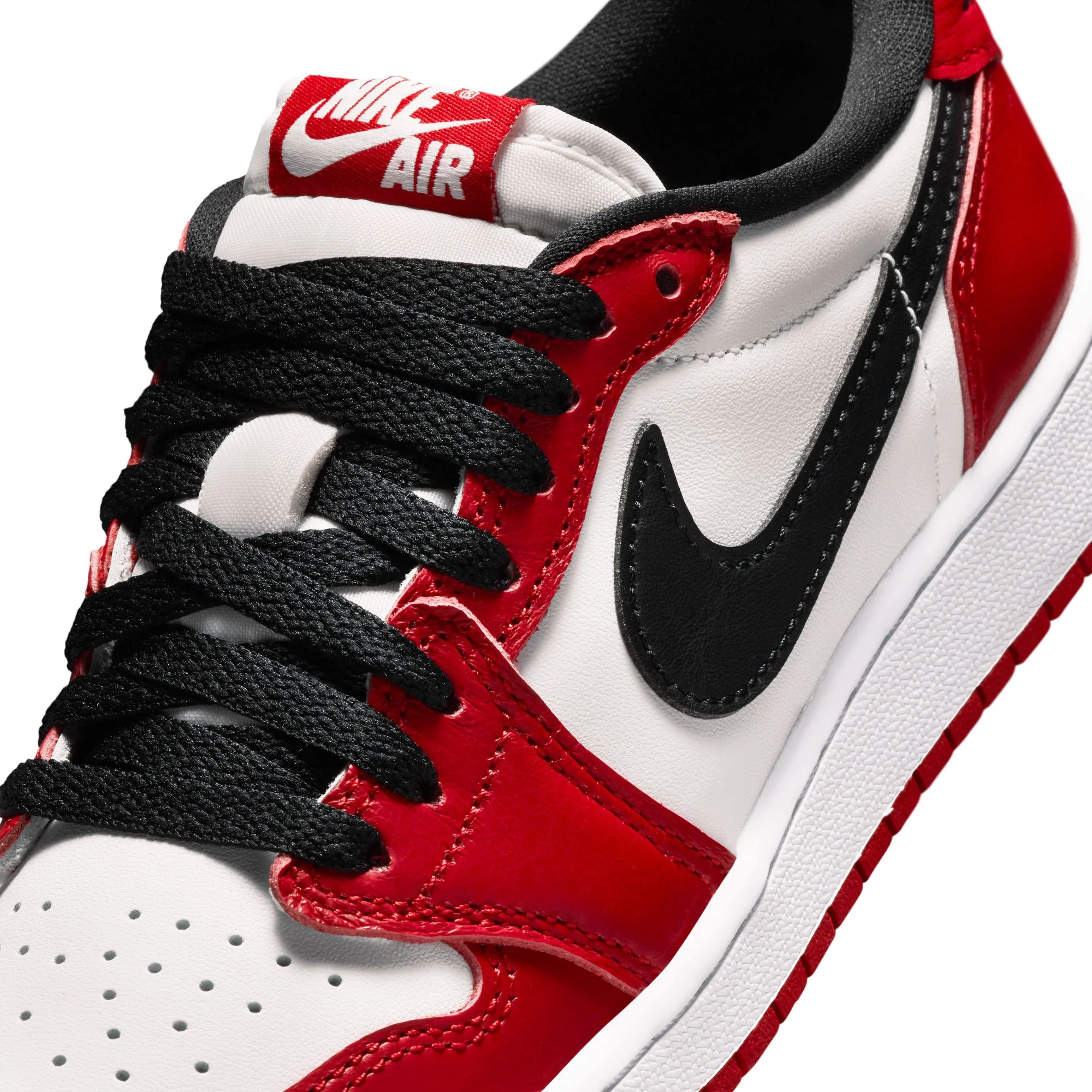 Air Jordan 1 Kids Retro Low "Chicago" Shoes - Image 4