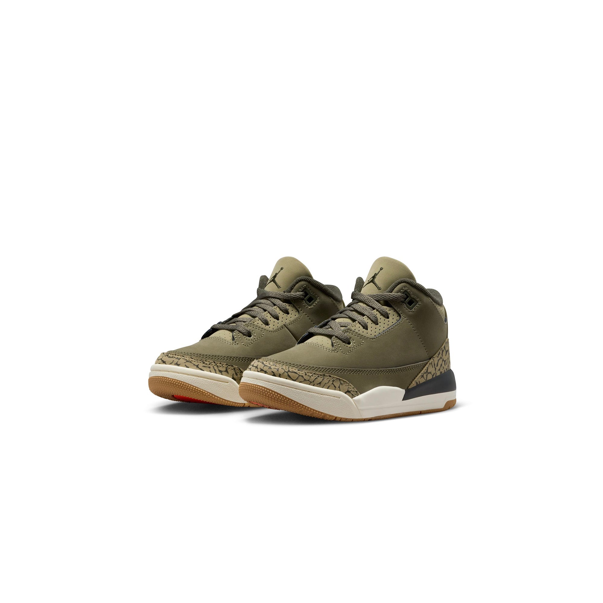 Air Jordan 3 Little Kids Retro Shoes - Image 2
