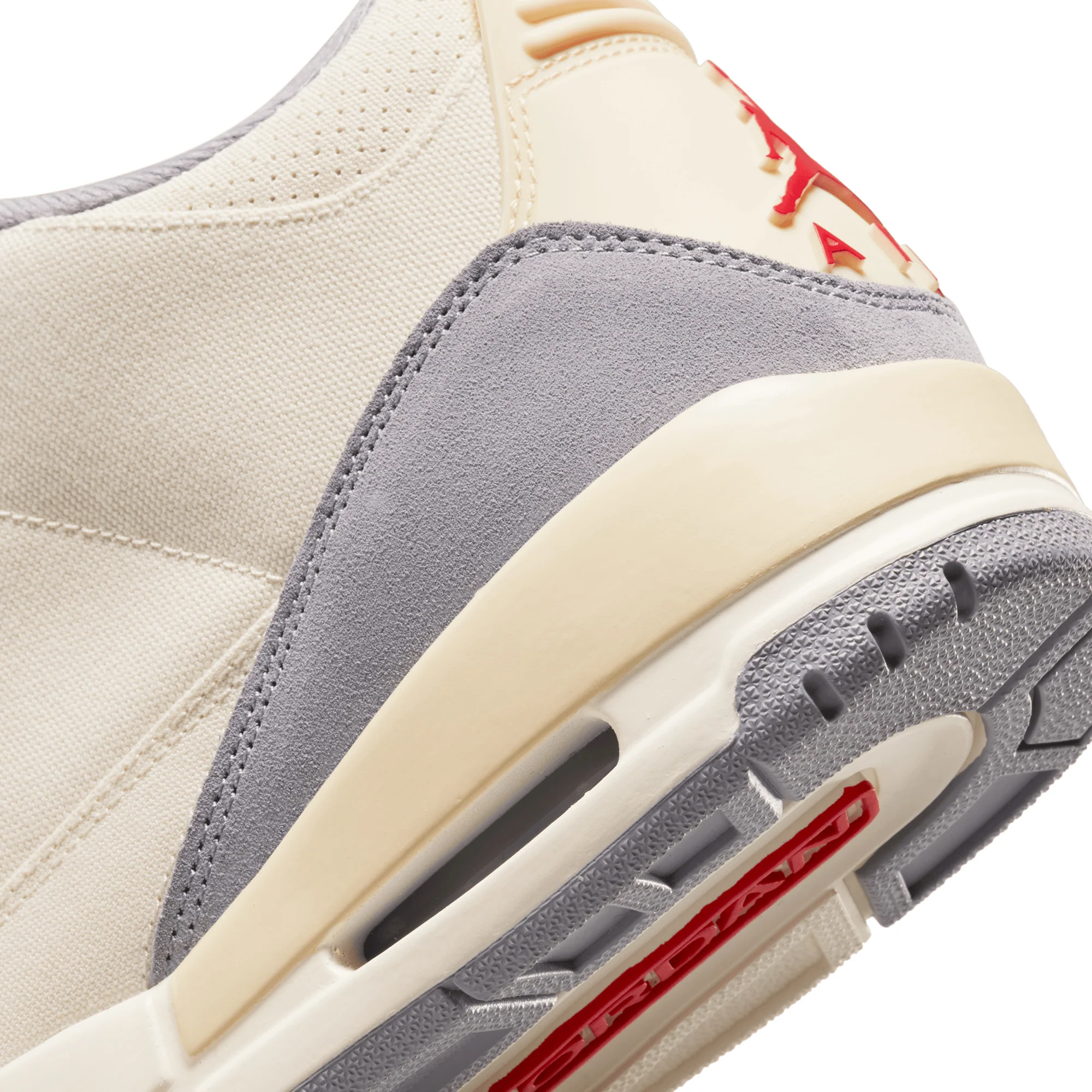 Air Jordan 3 Retro SE Muslin Shoes - Image 4