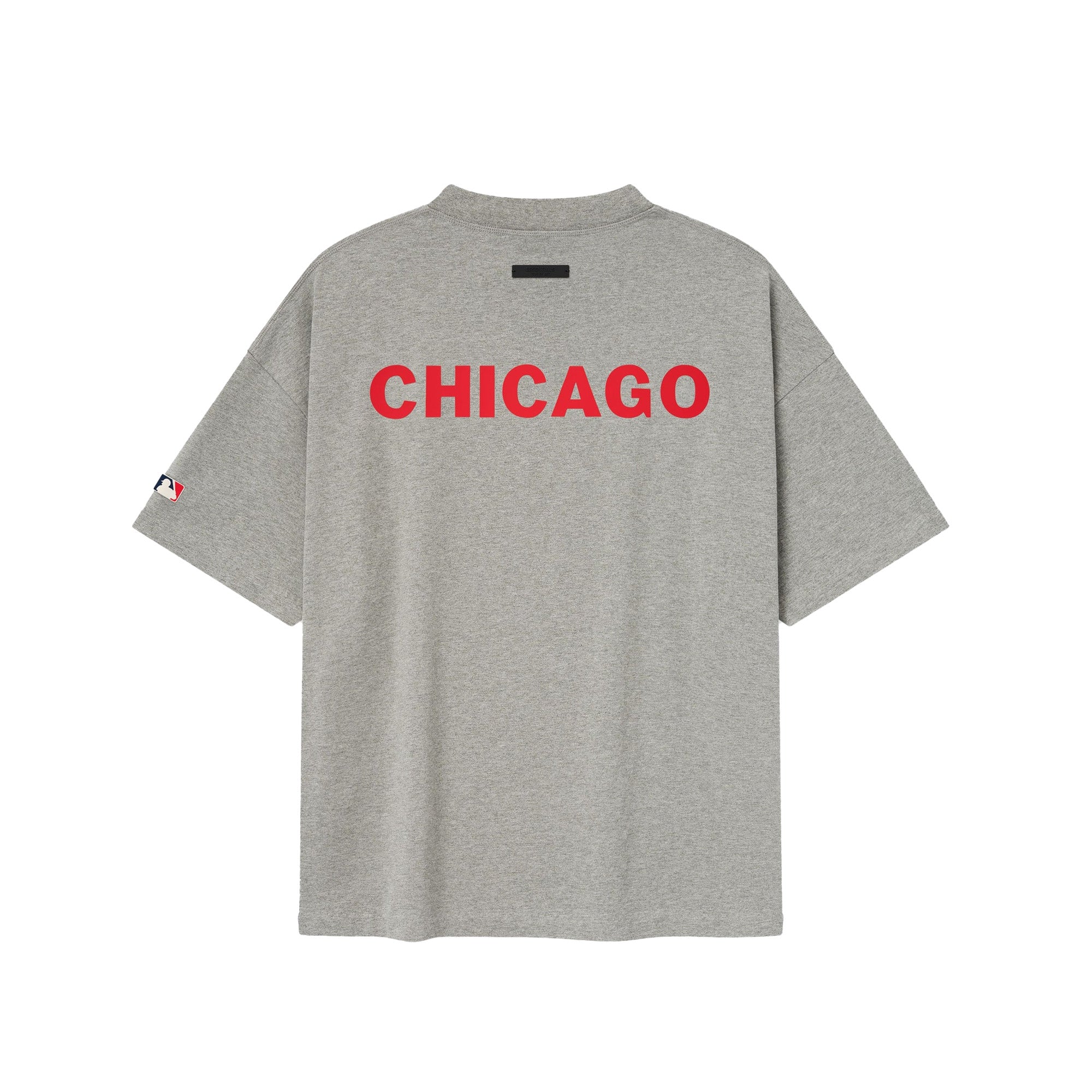 Fear of God ESSENTIALS x MLB Mens Cubs 90's Fit Tee - Image 2