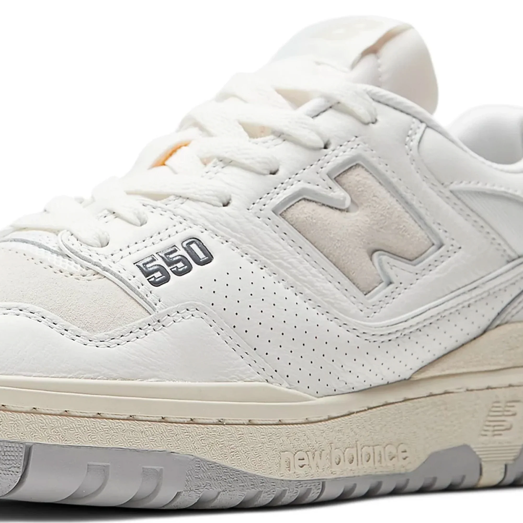 New Balance 550 Shoes - Image 4