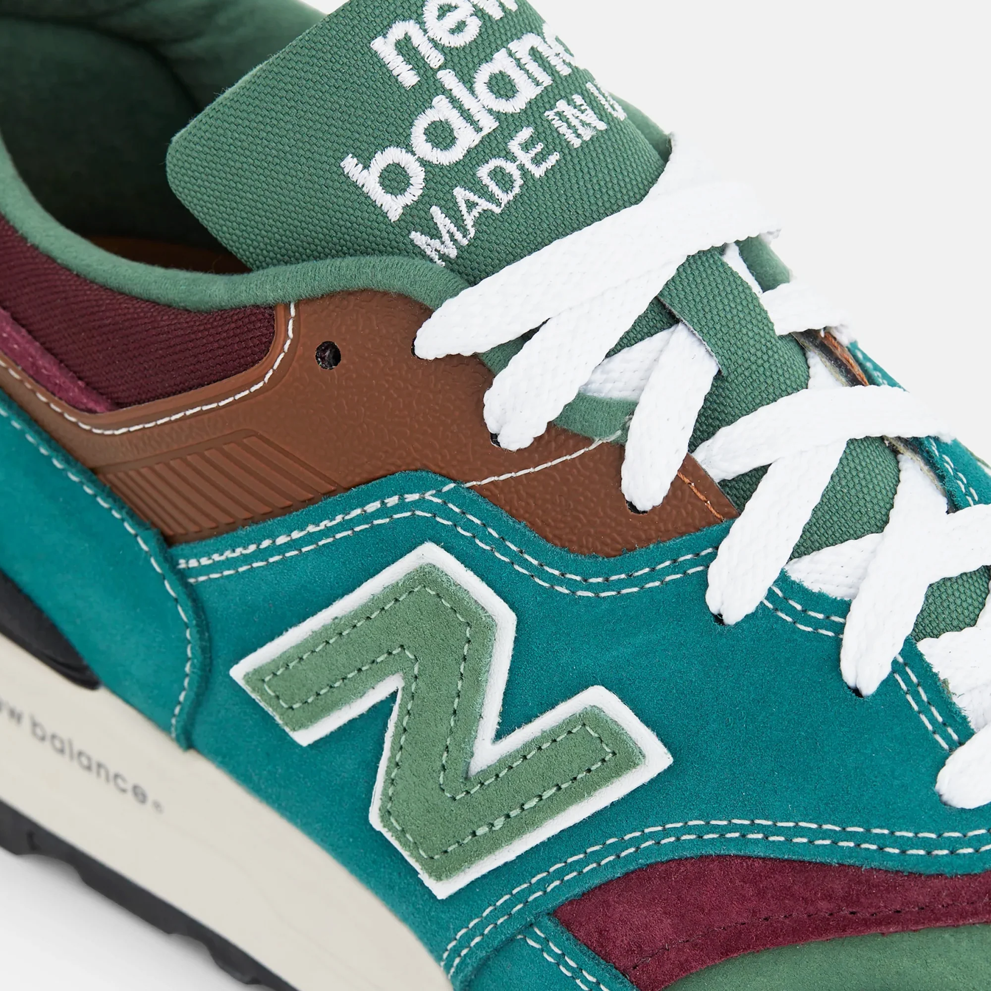 New Balance Mens Made in USA 997 Shoes - Image 4