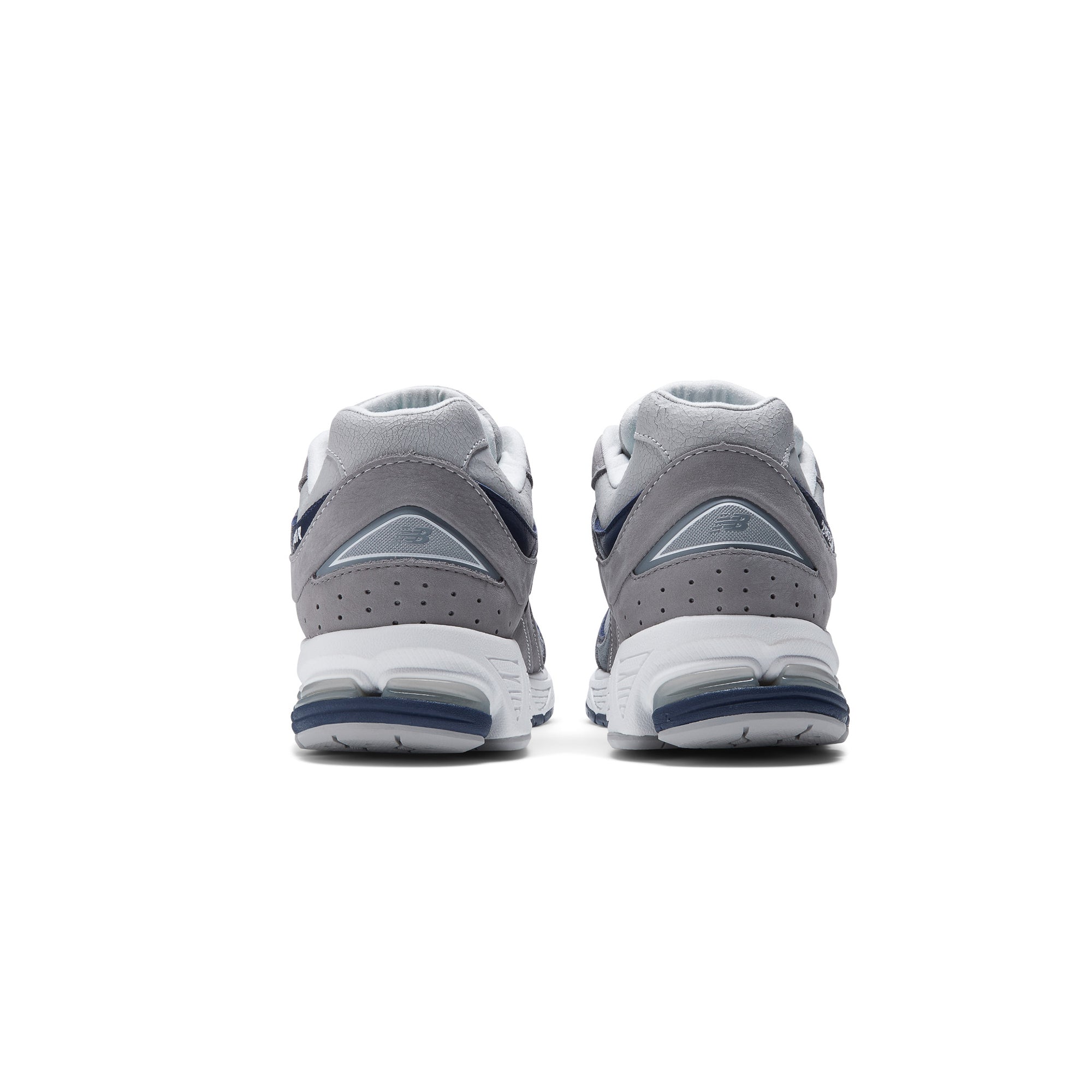New Balance x thisisneverthat 2002R Shoes - Image 4