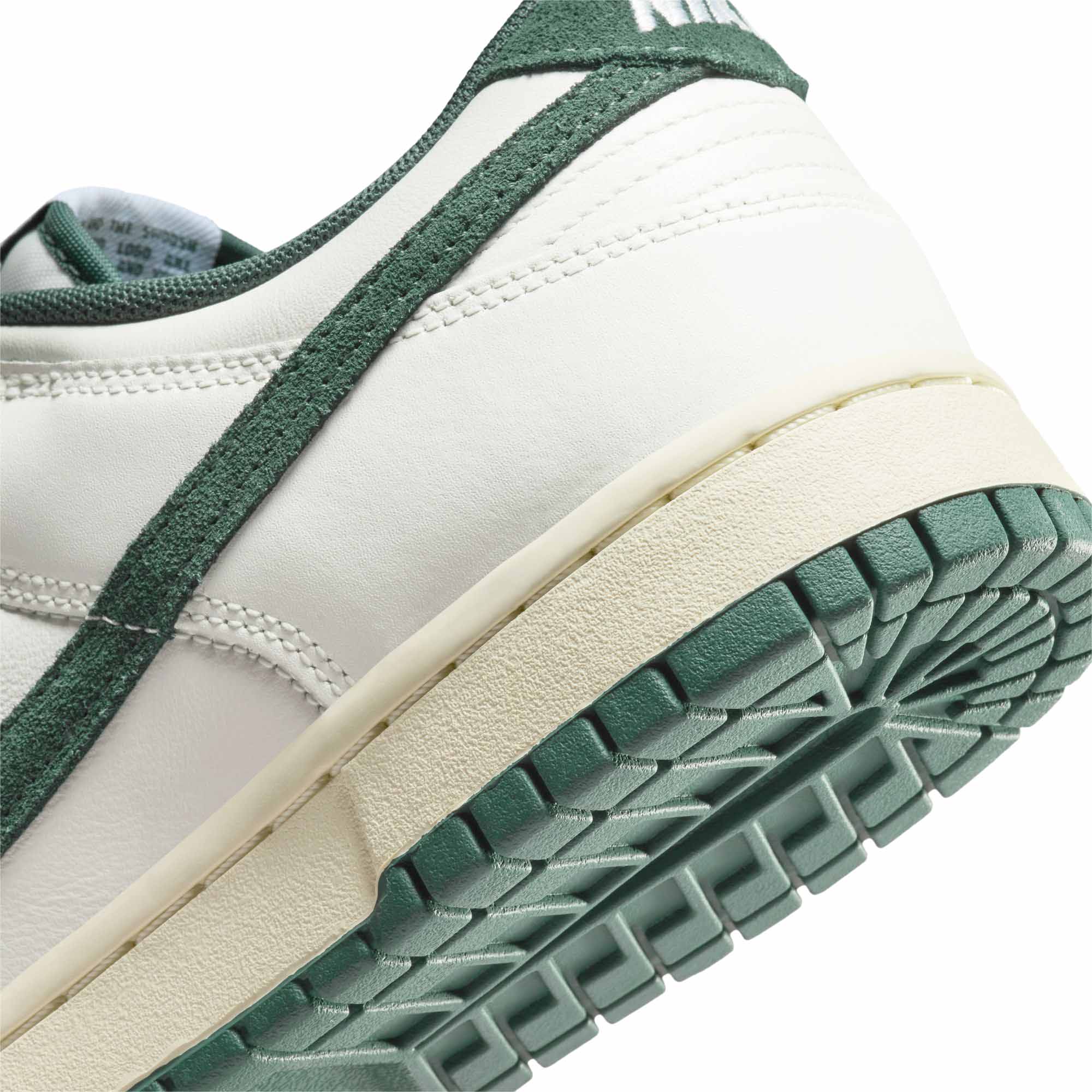 Nike Dunk Low Shoes - Image 4