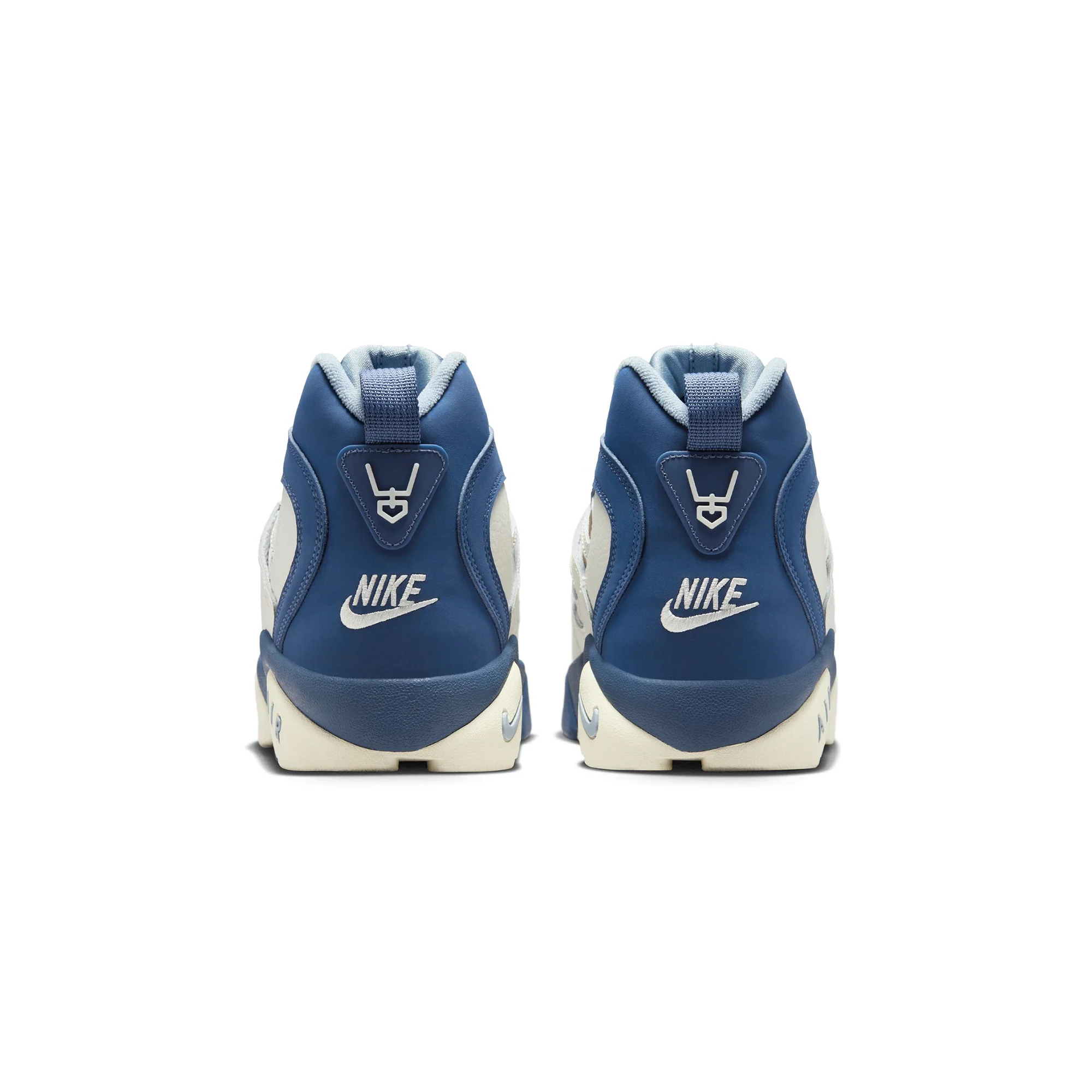Nike Mens Air Diamond Turf II Shoes - Image 3