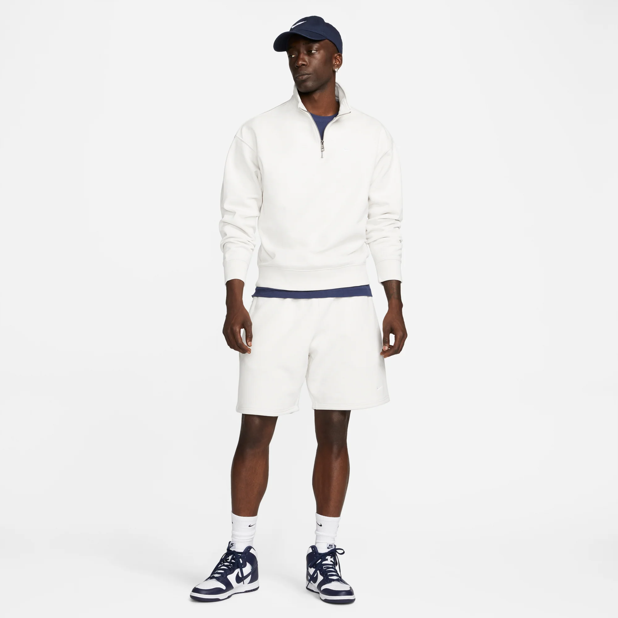Nike Mens Quarter Zip Top - Image 2