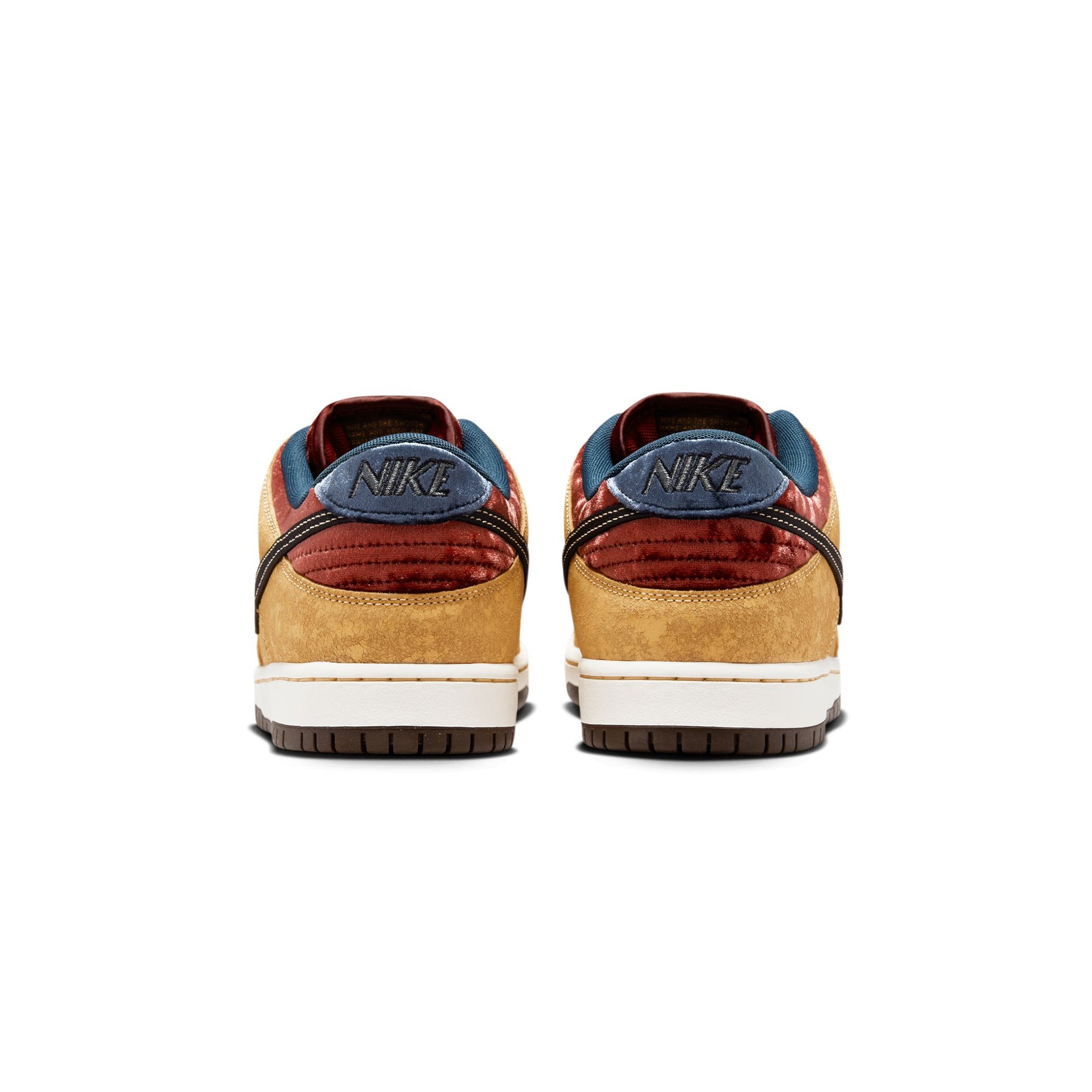 Nike SB Mens Dunk Low "City of Cinema" Shoes - Image 3