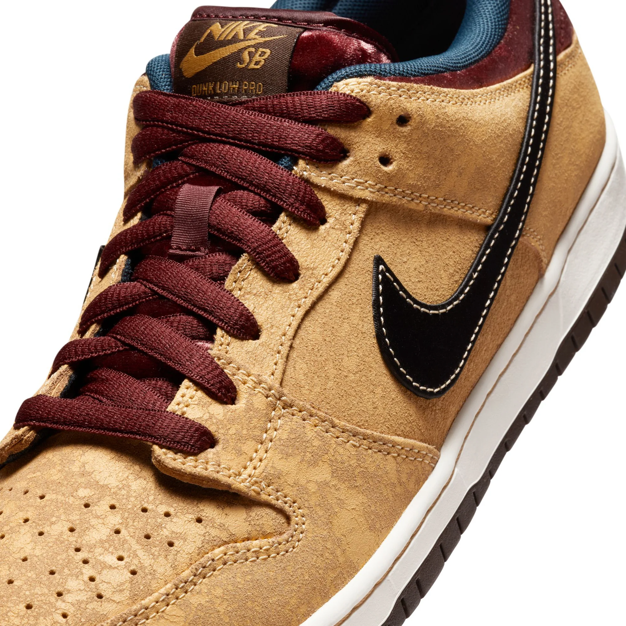 Nike SB Mens Dunk Low "City of Cinema" Shoes - Image 4