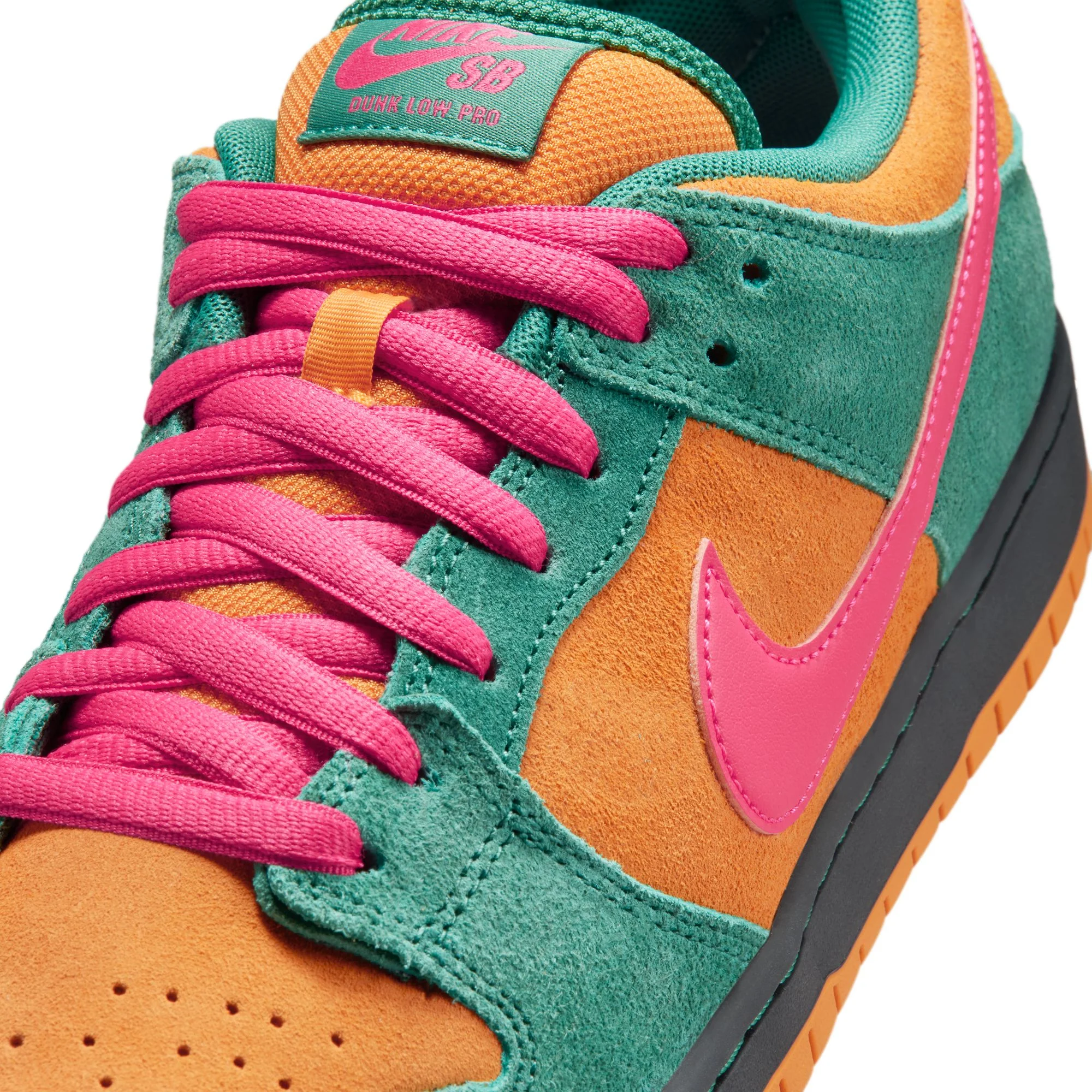 Nike SB Mens Dunk Low Pro Shoes - Image 4