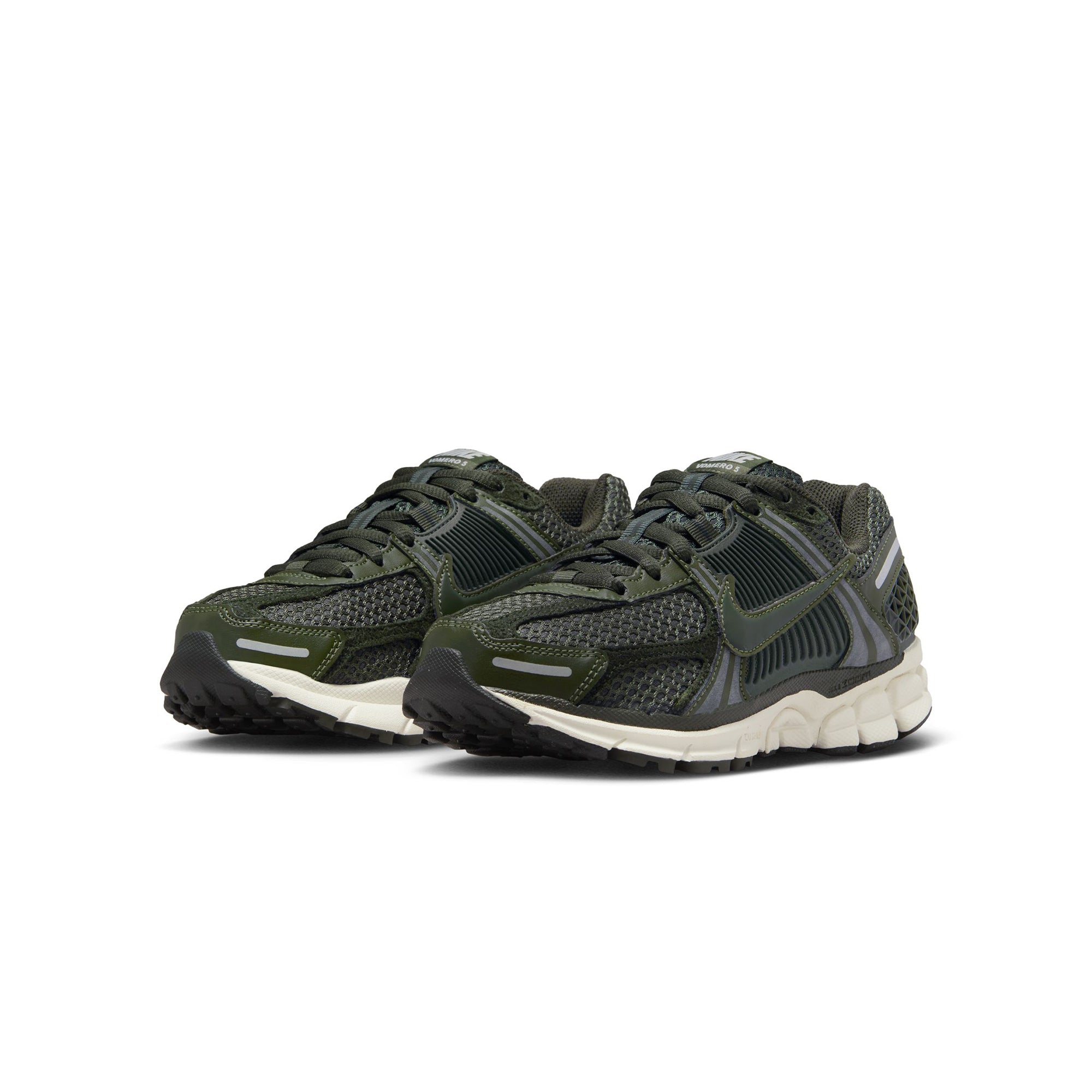 Nike Womens Zoom Vomero 5 Shoes - Image 2
