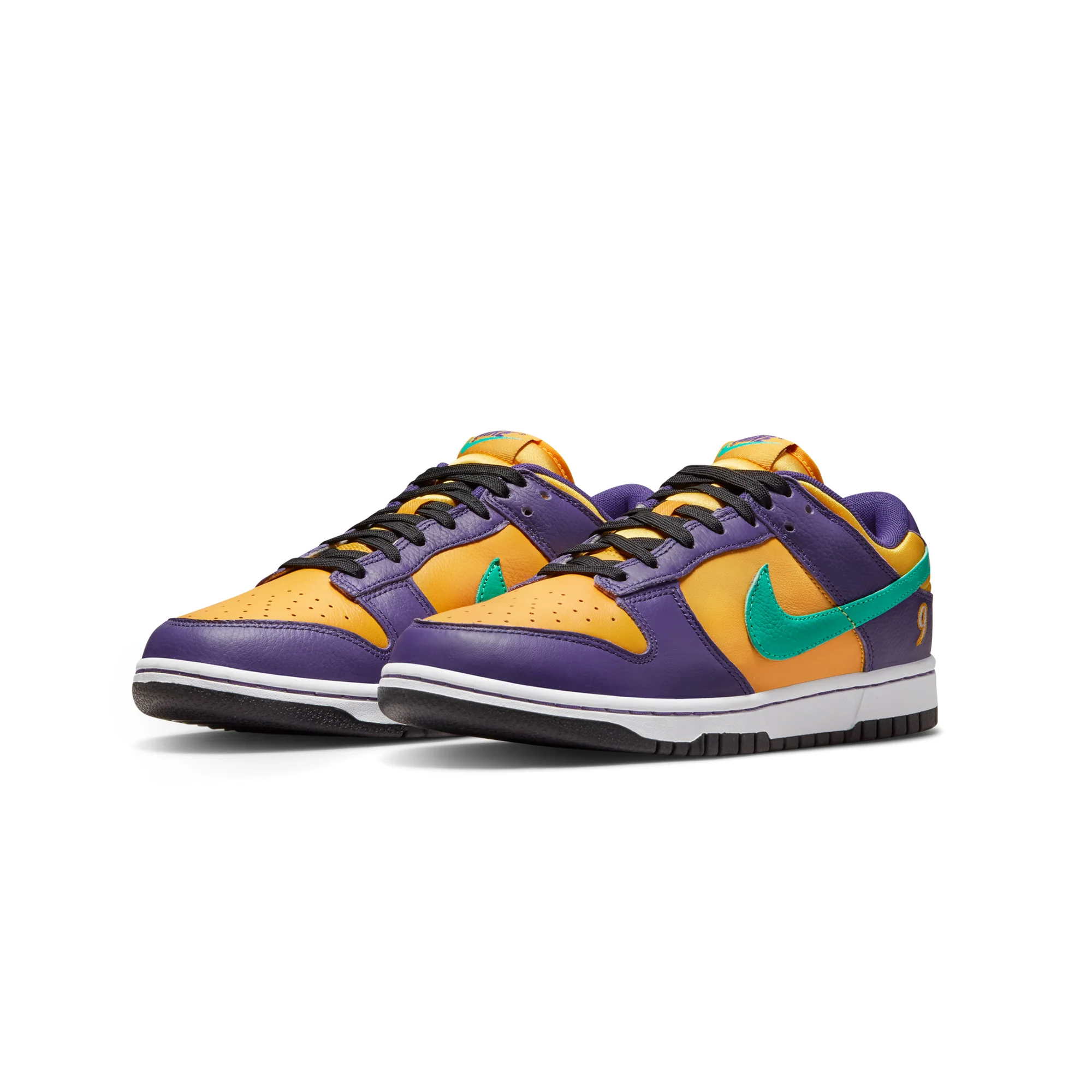 Nike x Lisa Leslie Womens Dunk Low Shoes - Image 2